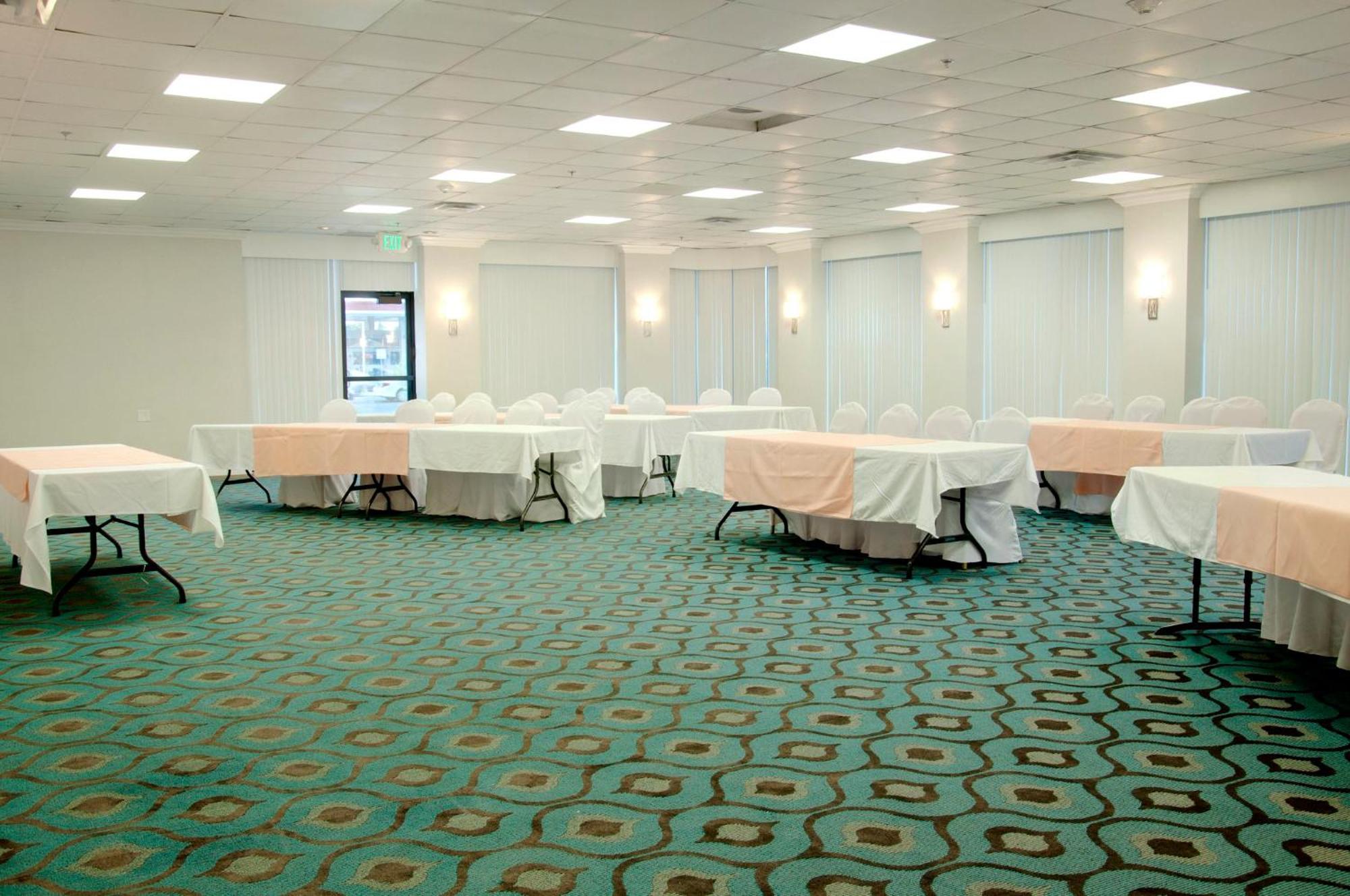 Holiday Inn Victorville By Ihg Exterior foto